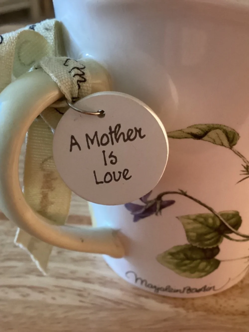 Hallmark Nature’s Sketchbook by Marjolein Basten  Mug “A mother is love” Charm